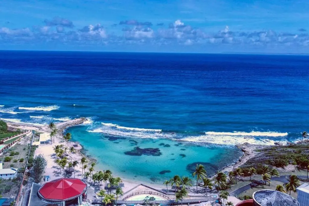 Naia Piscine Acces Lagon Et Plage Saint-Francois